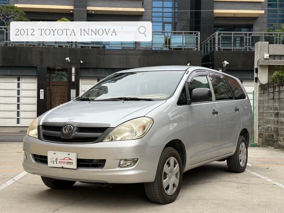 2012 TOYOTA INNOVA